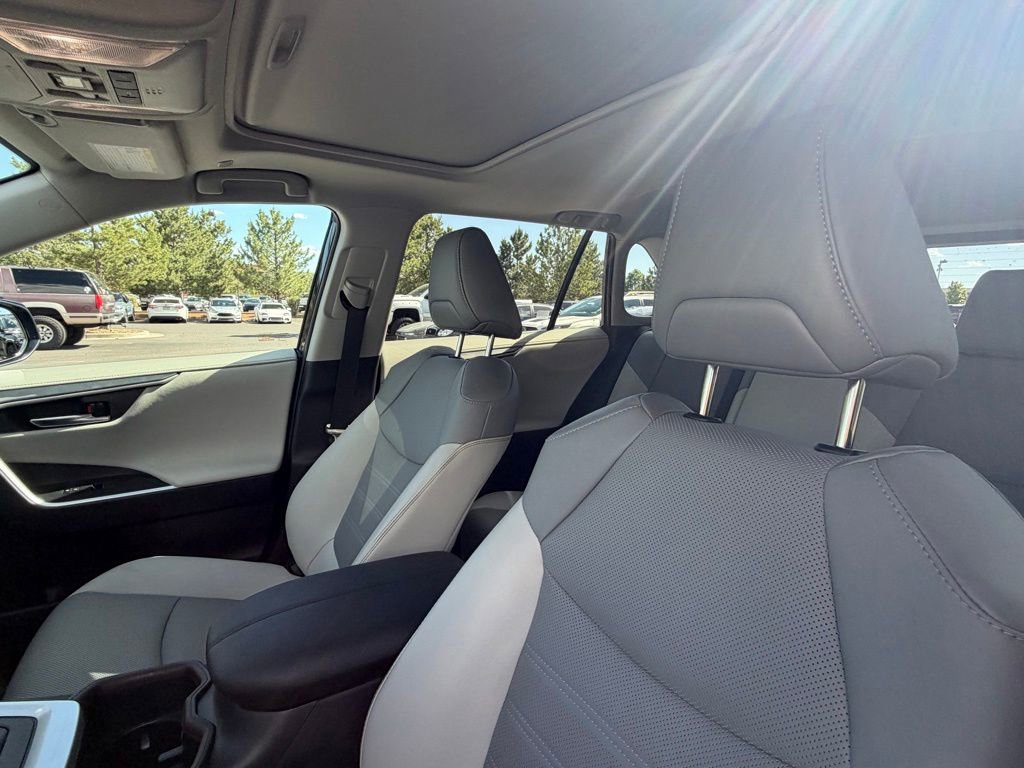 Used 2024 Toyota RAV4 Limited w/ Advanced Technology Package AWD/4WD image 3