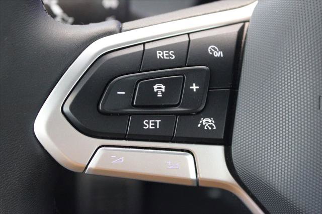 Used 2025 Volkswagen Jetta Sport image 21