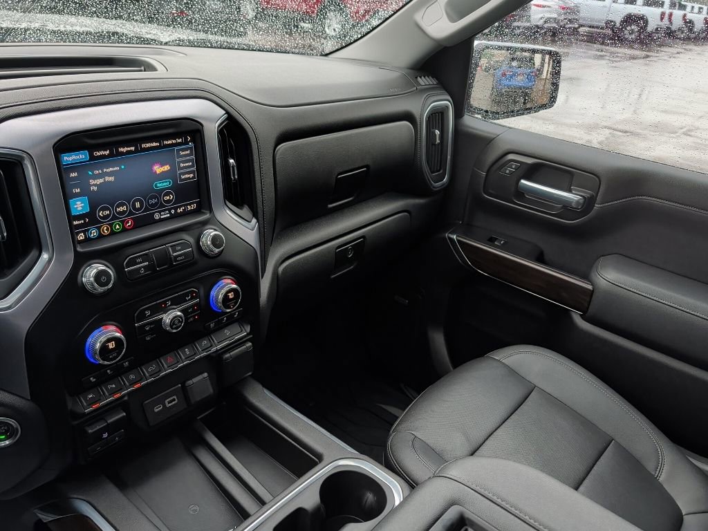 Used 2021 GMC Sierra 1500 SLT w/ SLT Premium Plus Package AWD/4WD image 17