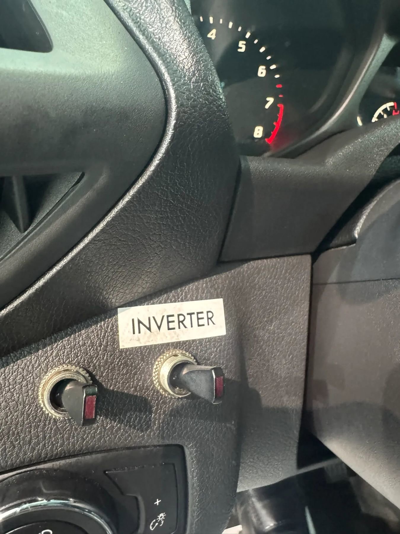 Used 2014 Ford Transit Connect XL image 18