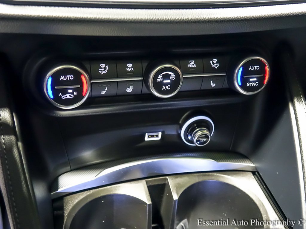 Used 2022 Alfa Romeo Stelvio Veloce image 24