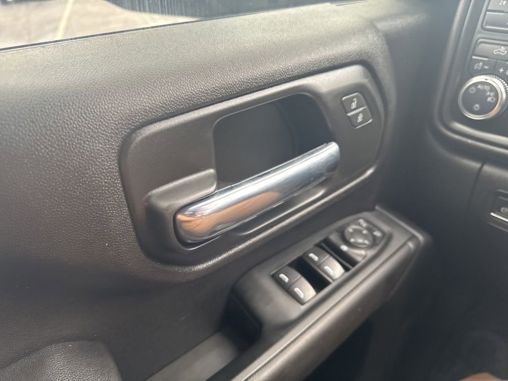 Used 2023 GMC Sierra 3500 Pro w/ Convenience Package image 25