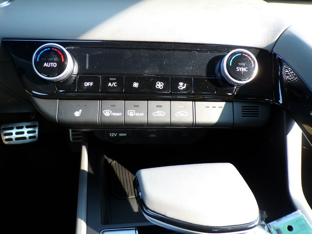New 2026 Hyundai Elantra SEL Sport Premium FWD image 26