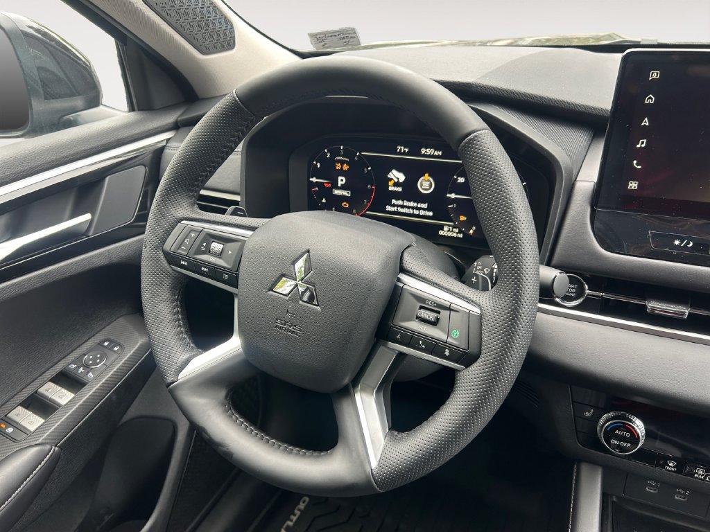 New 2026 Mitsubishi Outlander SE FWD image 12