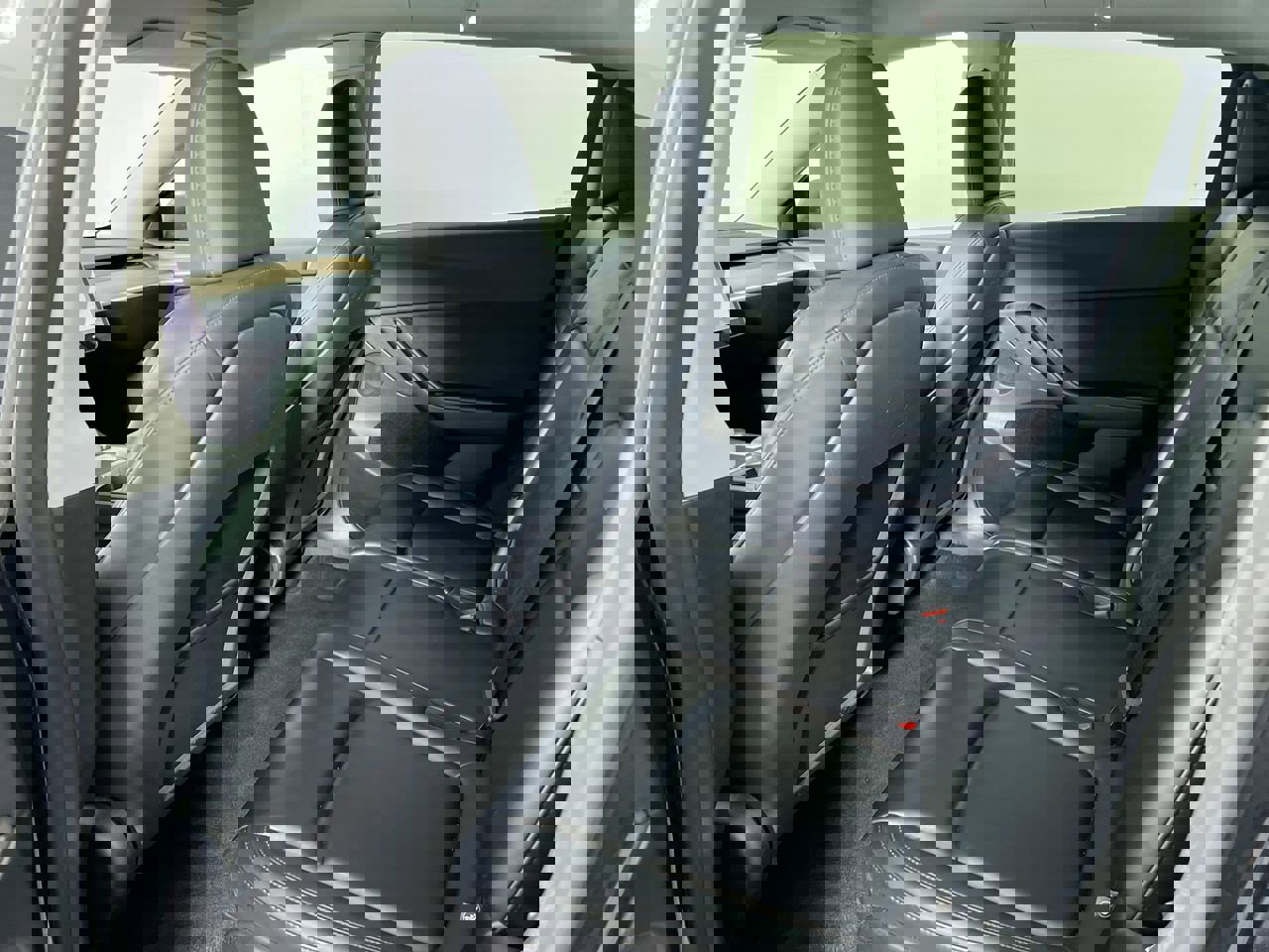 Used 2025 Tesla Model Y Long Range image 25