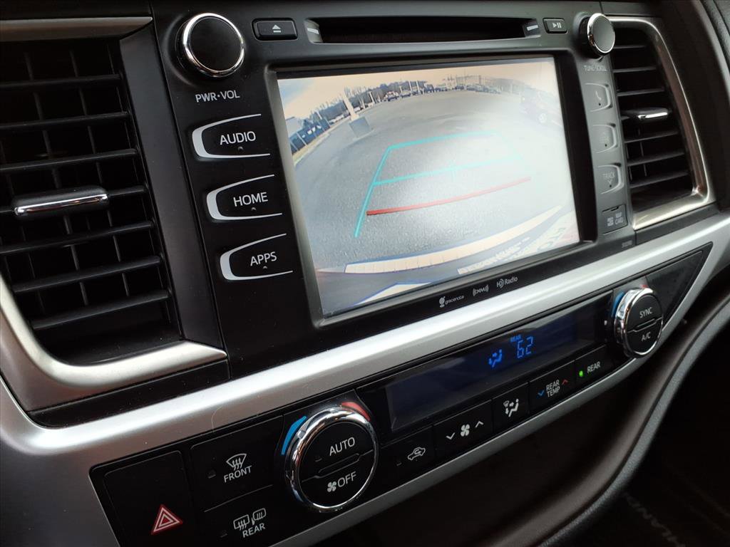 Used 2019 Toyota Highlander XLE image 37