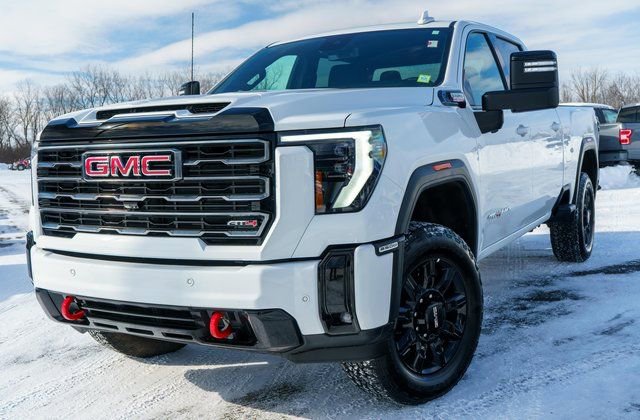 Used 2025 GMC Sierra 2500 AT4 AWD/4WD image 1