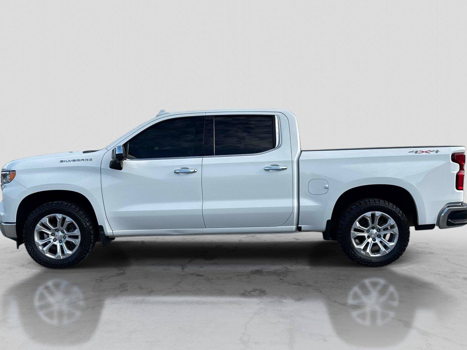Used 2023 Chevrolet Silverado 1500 LTZ AWD/4WD image 9