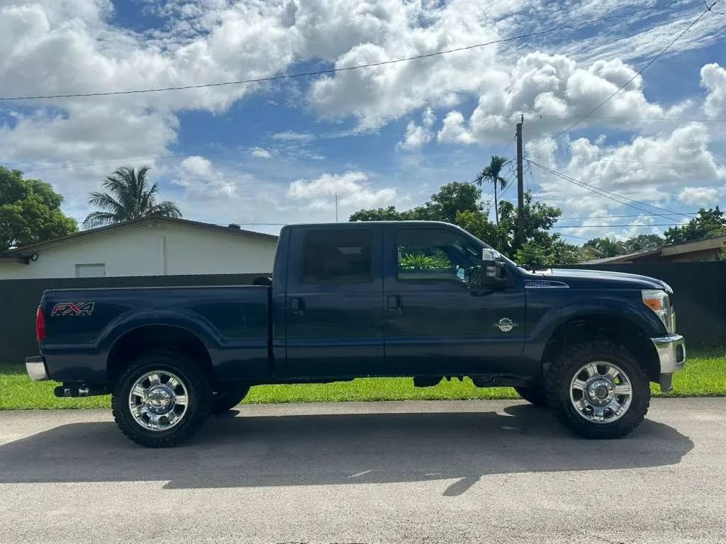 Used 2016 Ford F250 Lariat w/ Lariat Ultimate Package AWD/4WD image 4
