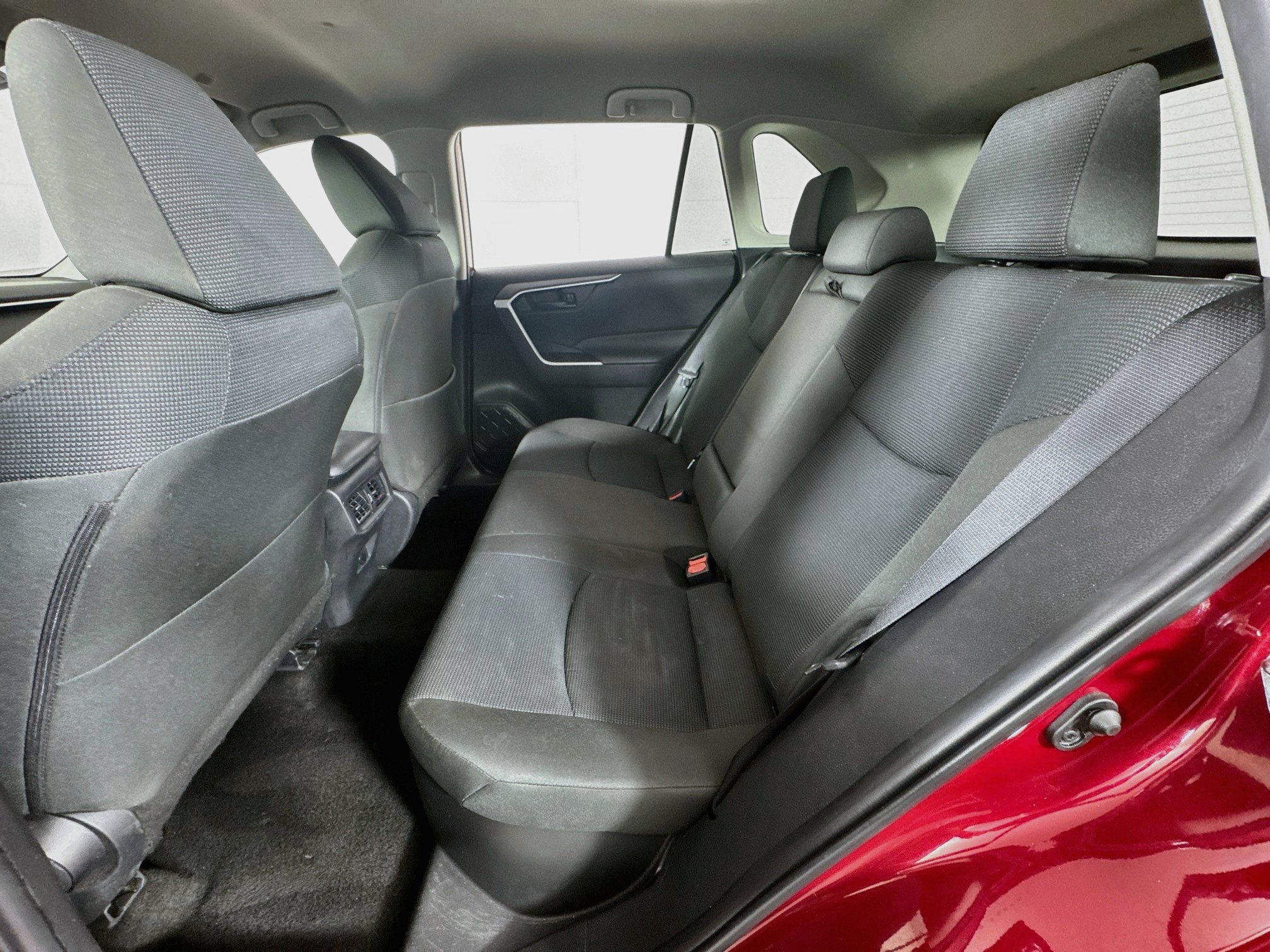 Certified 2025 Toyota RAV4 LE AWD/4WD image 17