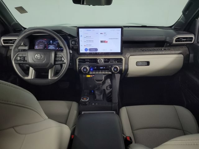 Used 2025 Toyota Tacoma Limited AWD/4WD image 21