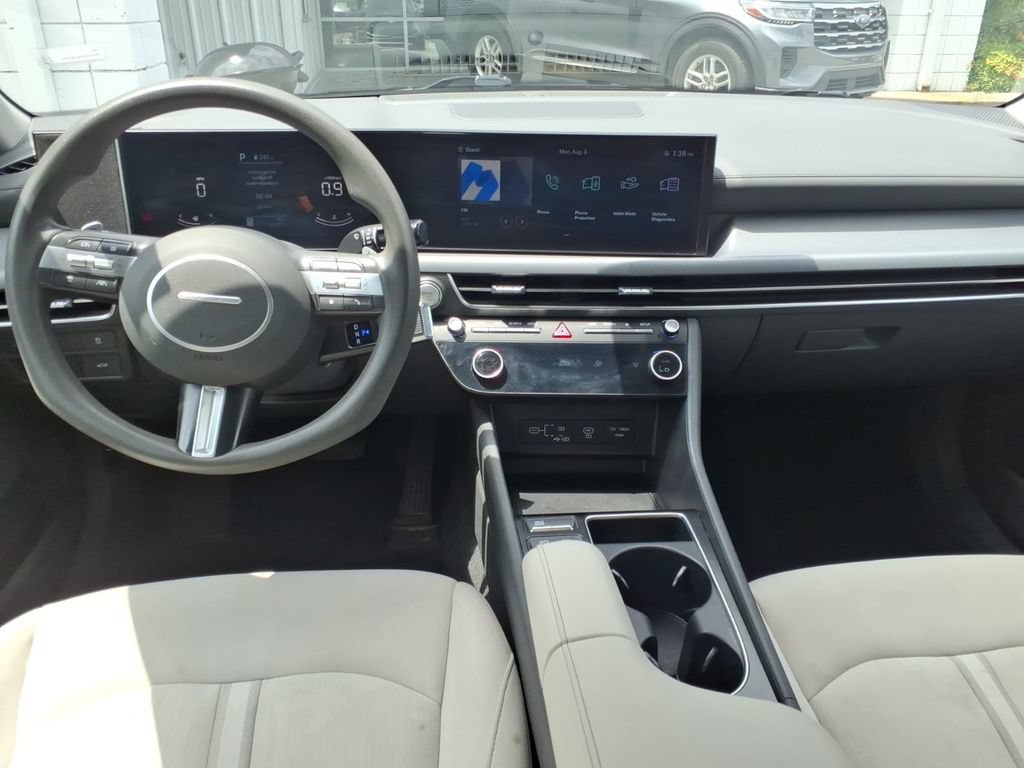 Used 2025 Hyundai Sonata SEL FWD image 10