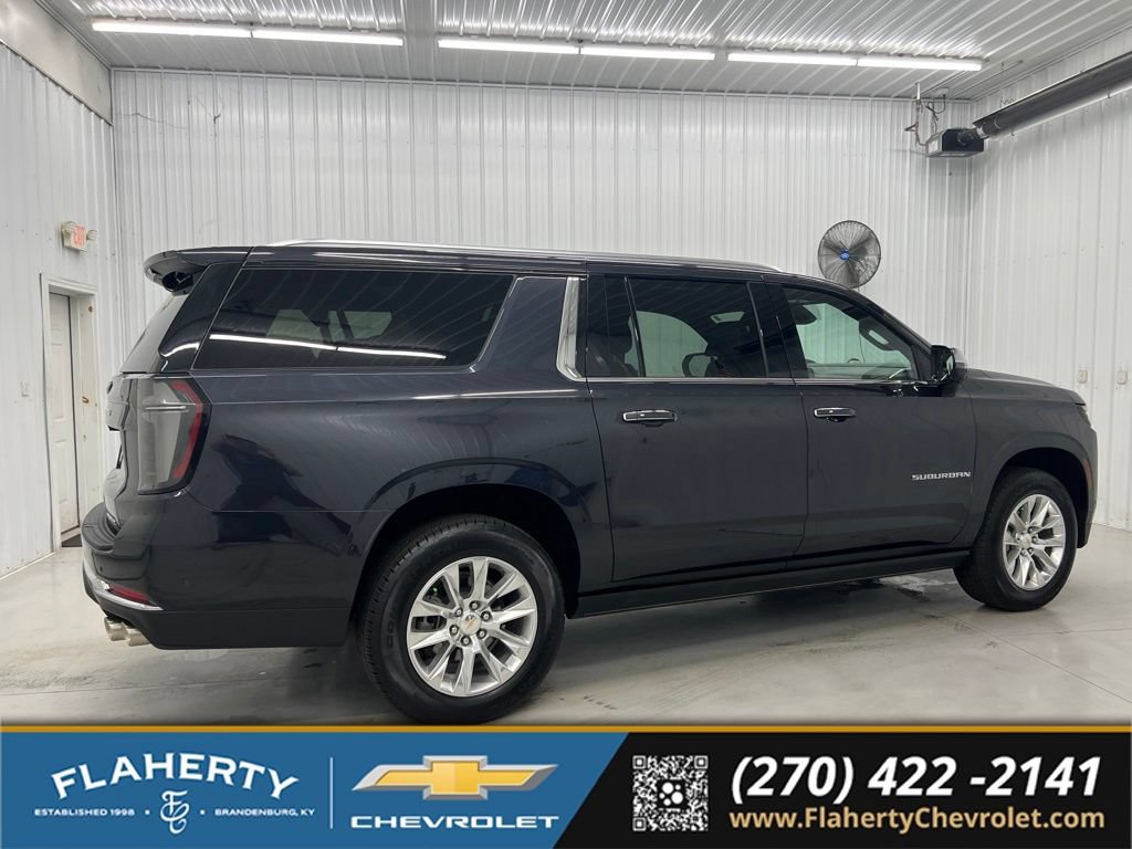 Used 2025 Chevrolet Suburban Premier AWD/4WD image 2