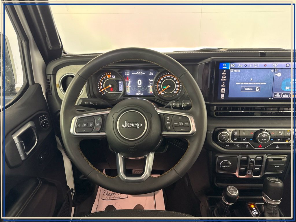 Certified 2025 Jeep Wrangler Unlimited Sahara AWD/4WD image 39