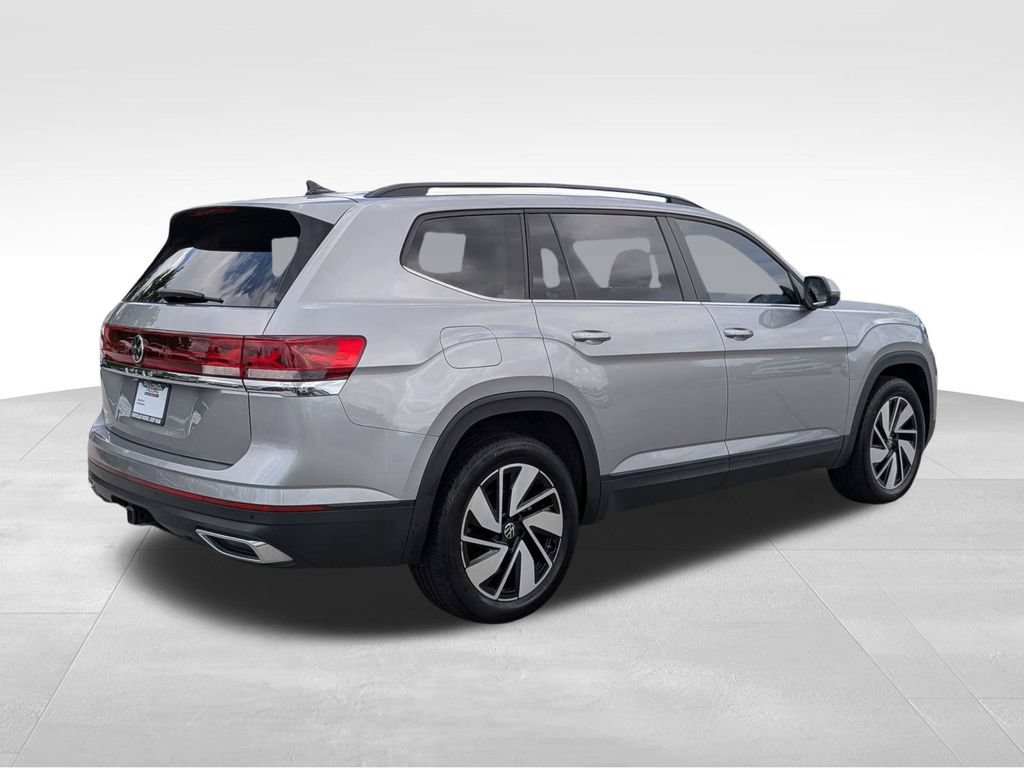 Used 2024 Volkswagen Atlas SE FWD image 4