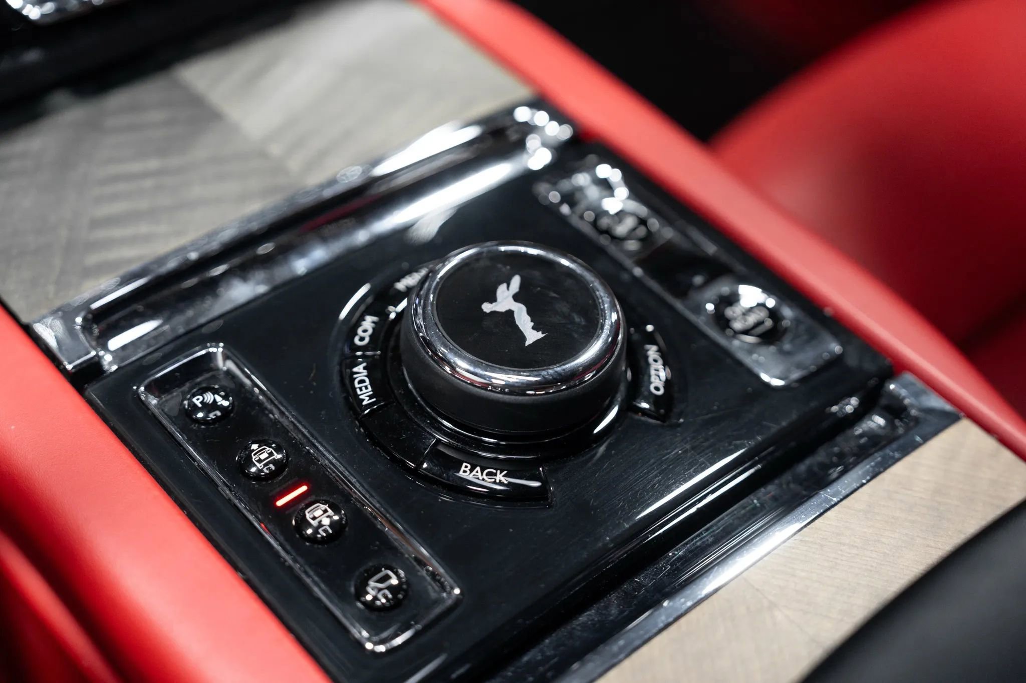 Used 2019 Rolls-Royce Cullinan image 23