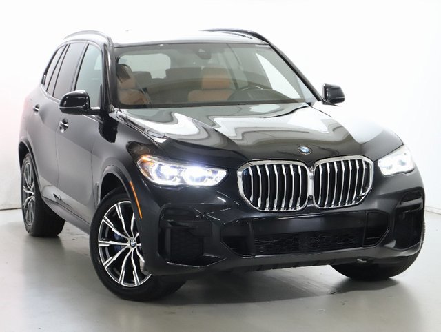 Used 2022 BMW X5 xDrive40i w/ M Sport Package AWD/4WD image 2
