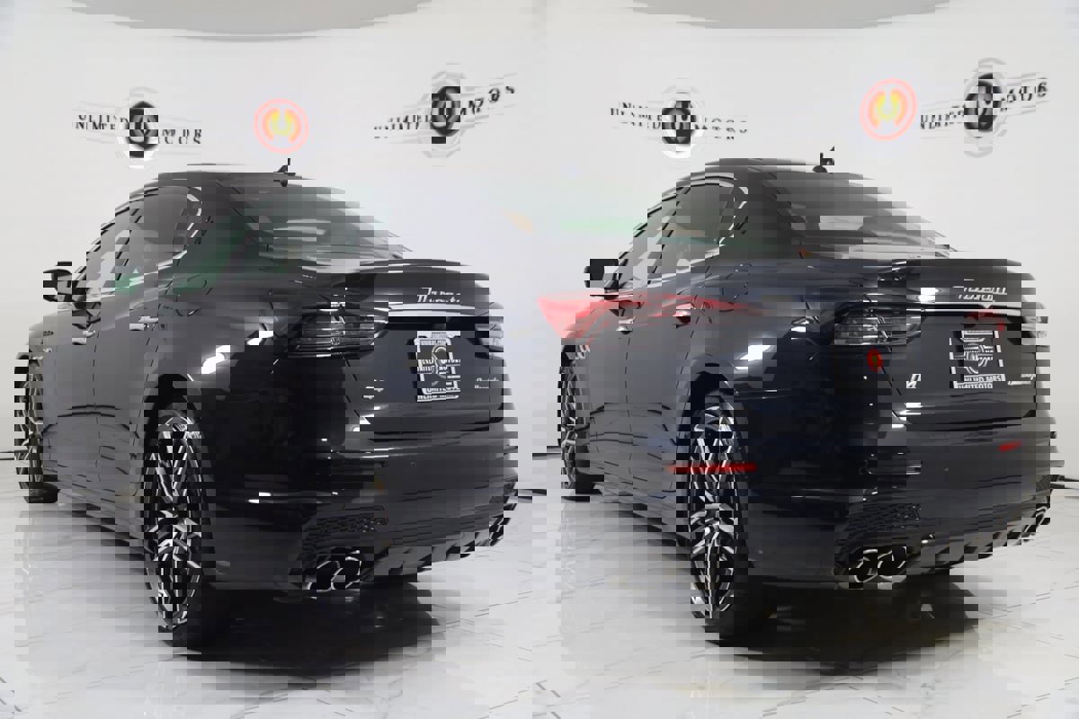 Used 2023 Maserati Quattroporte Modena Q4 image 4