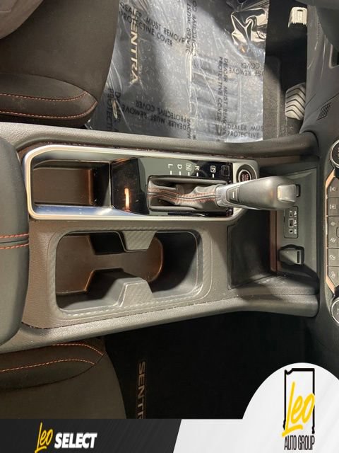Used 2025 Nissan Sentra SR FWD image 16