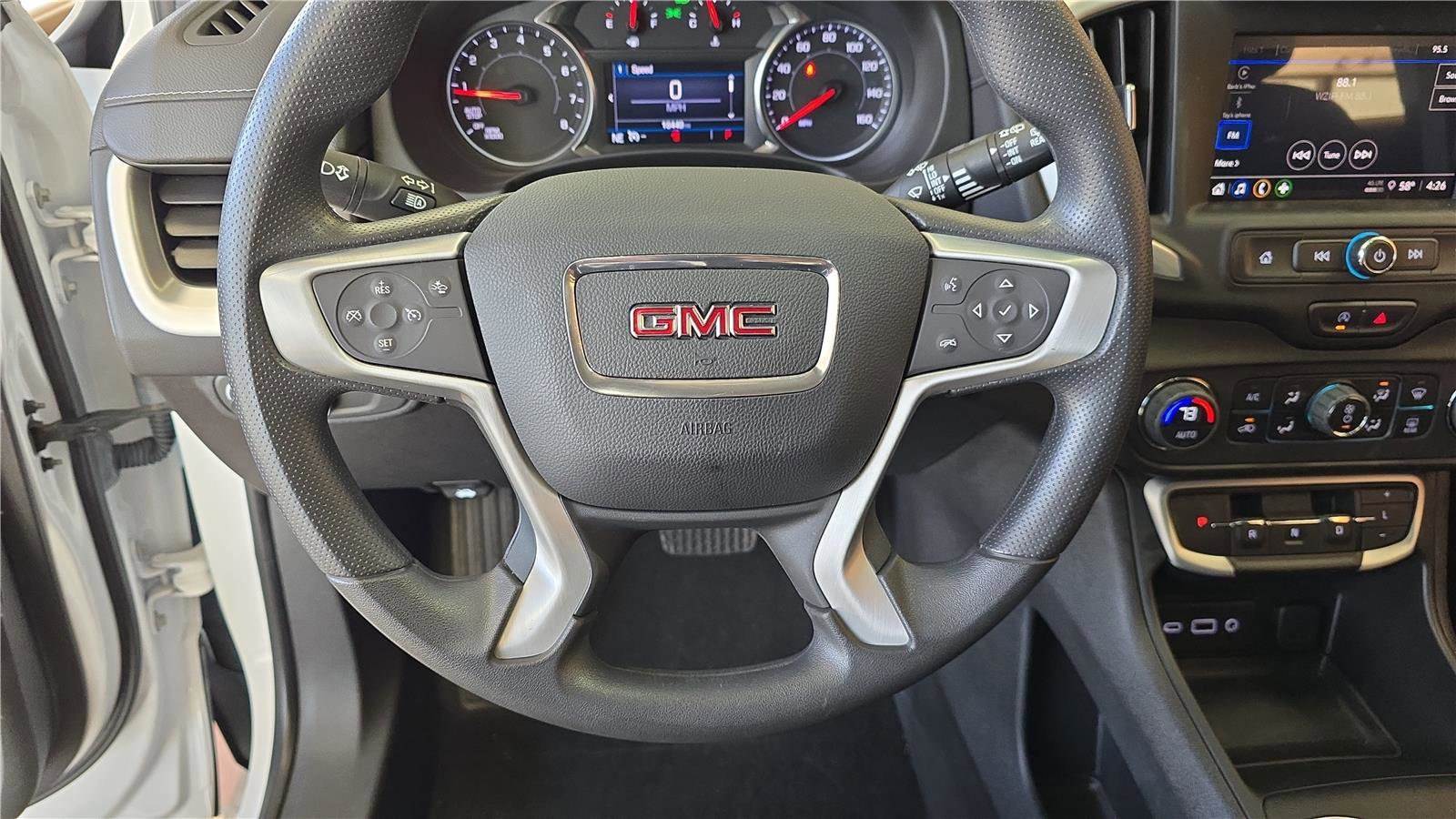 Used 2022 GMC Terrain SLE w/ Driver Convenience Package image 24