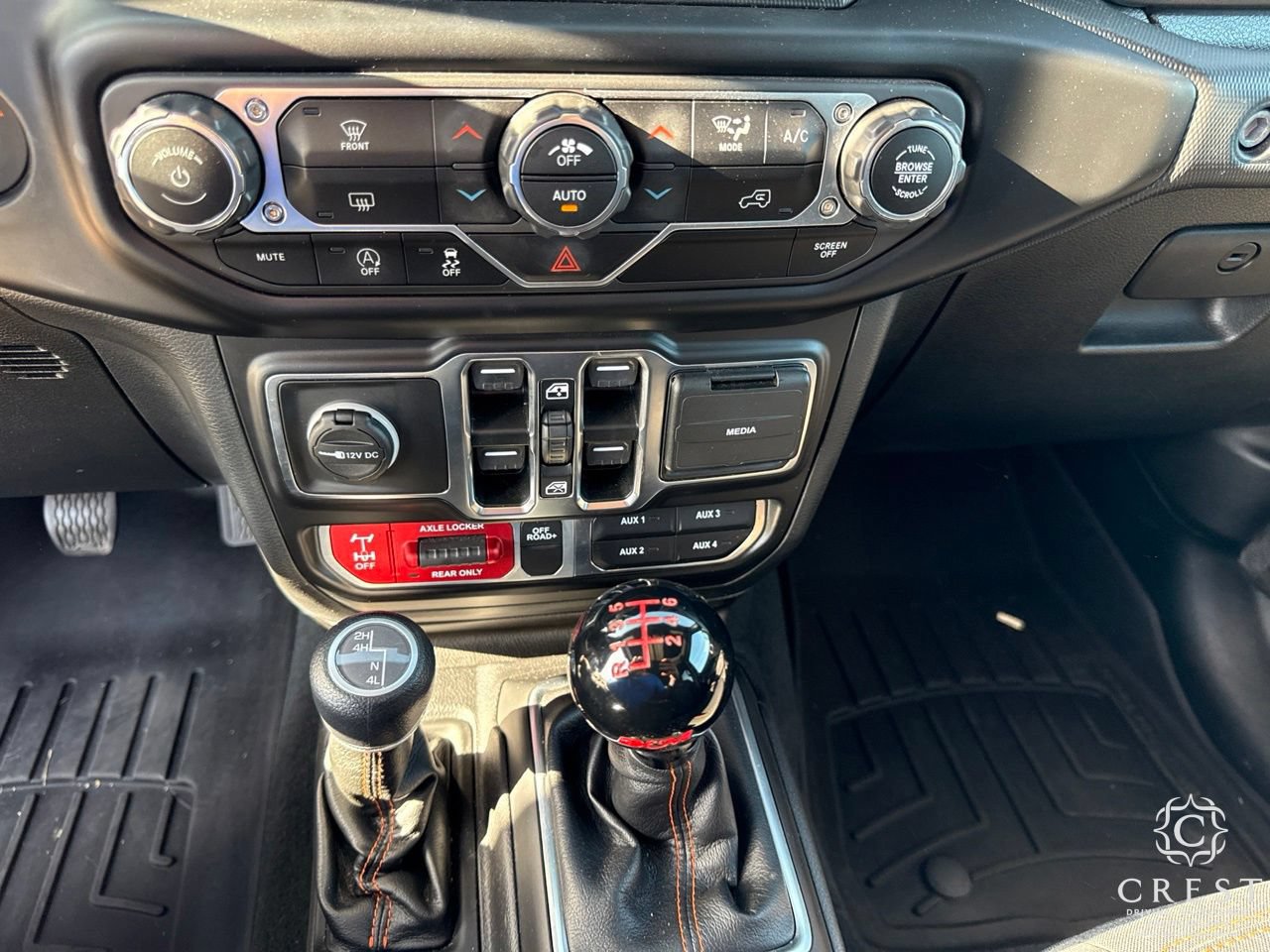 Used 2022 Jeep Gladiator Mojave w/ LED Lighting Group AWD/4WD image 23