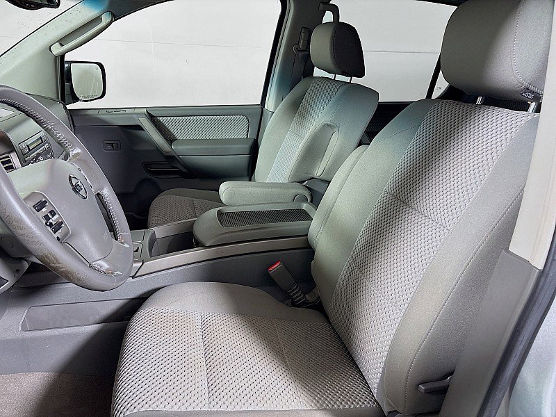 Used 2005 Nissan Armada SE w/ (T01) Tow Pkg image 10