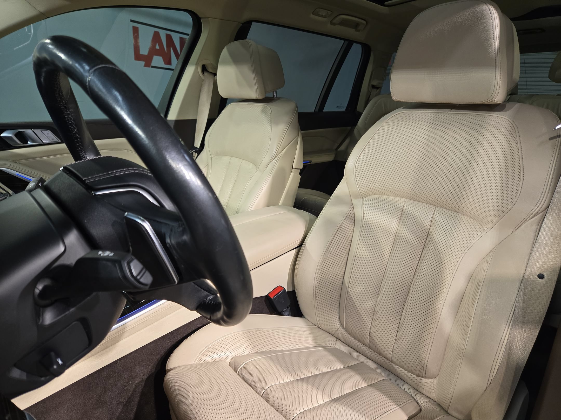 Used 2019 BMW X7 xDrive40i w/ Premium Package AWD/4WD image 24