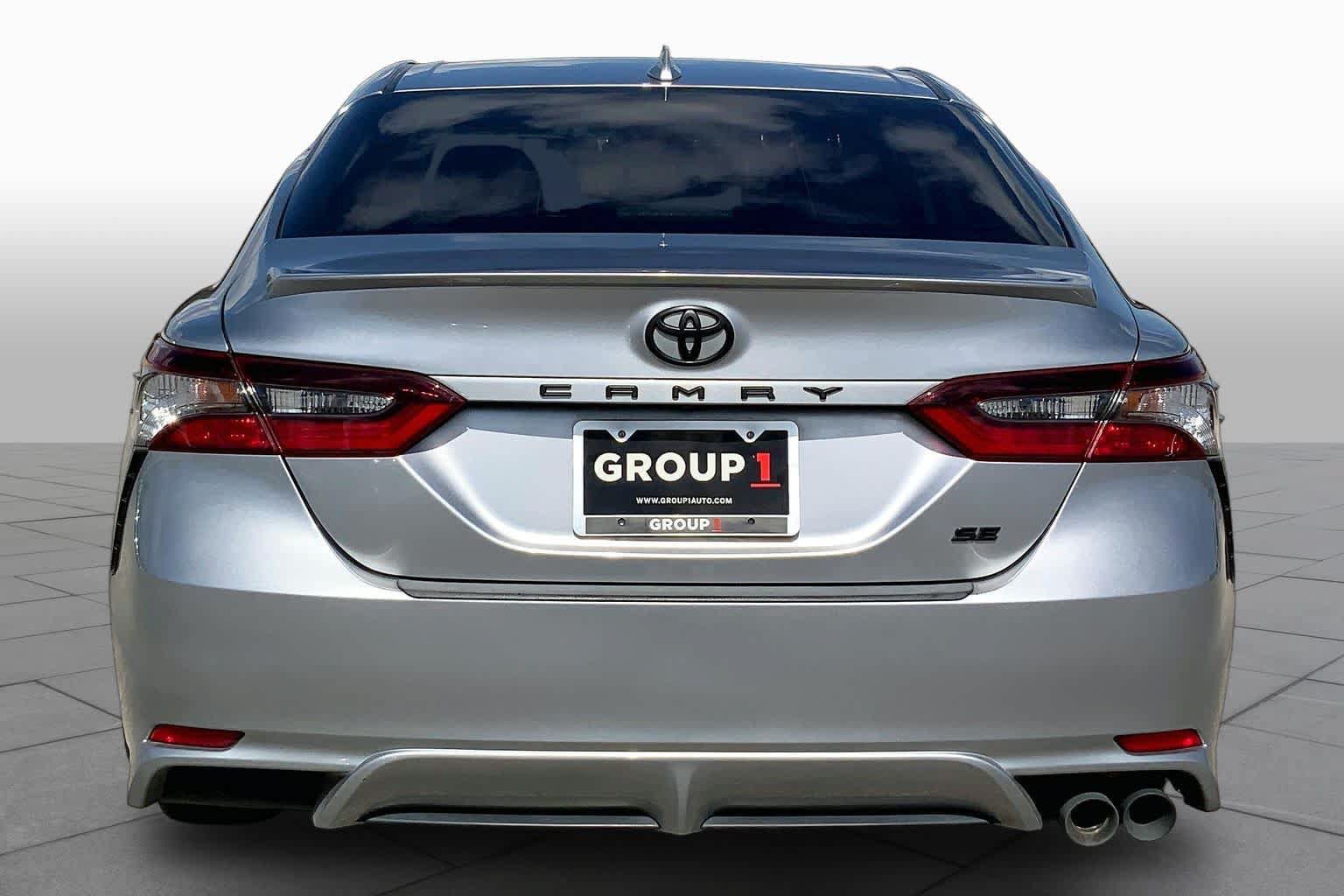 Used 2024 Toyota Camry SE FWD image 5