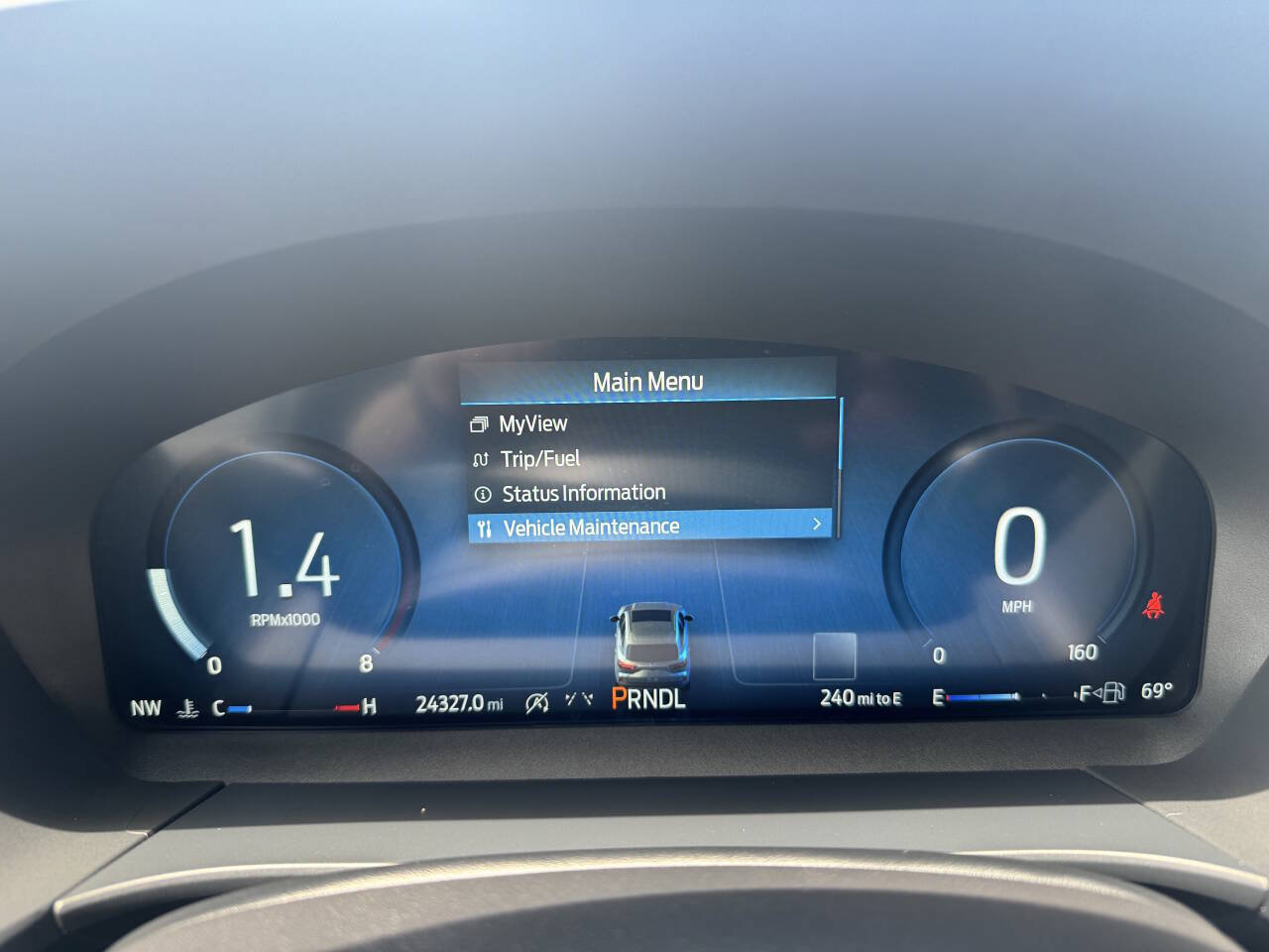 Used 2025 Ford Escape Platinum AWD/4WD image 16