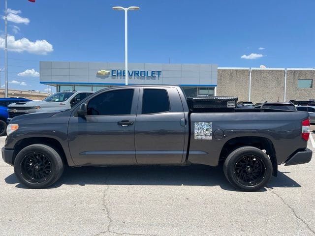 Used 2015 Toyota Tundra SR w/ Tow Package RWD image 6