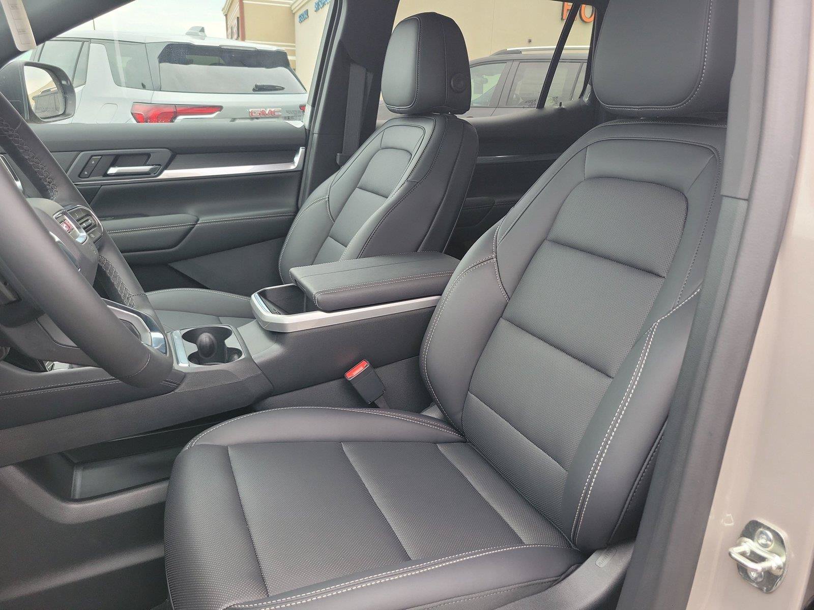 New 2027 GMC Terrain Elevation w/ Elevation Premium Package AWD/4WD image 20