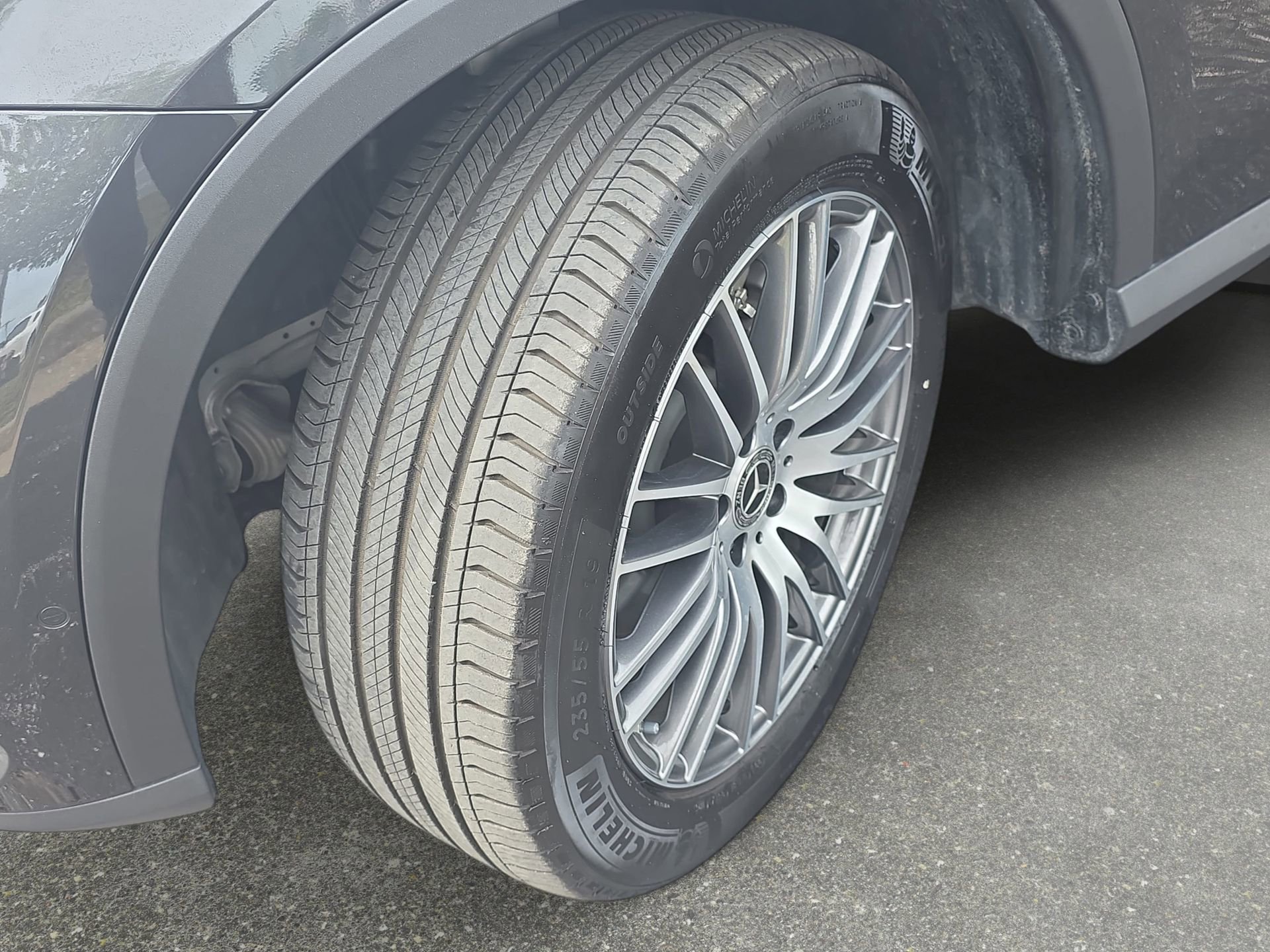 Used 2025 Mercedes-Benz GLC 300 4MATIC image 31