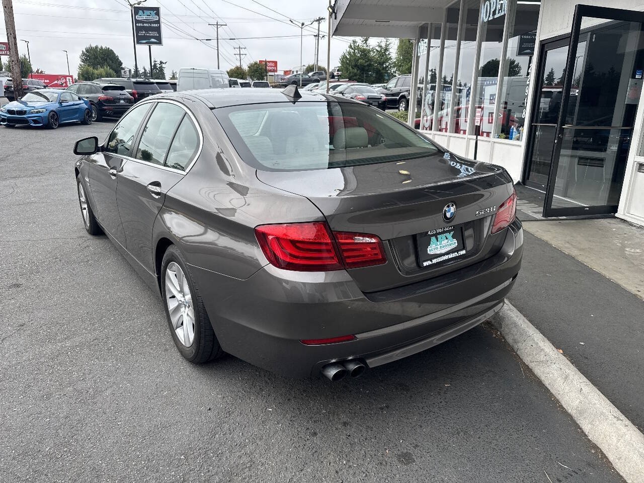 Used 2012 BMW 528i xDrive Sedan AWD/4WD image 3