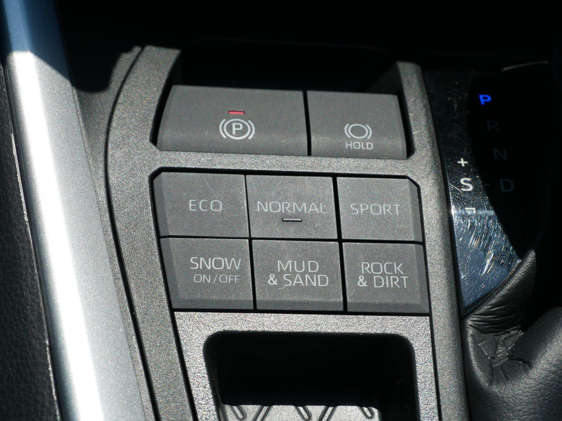 Used 2021 Toyota RAV4 XLE Premium AWD/4WD image 32