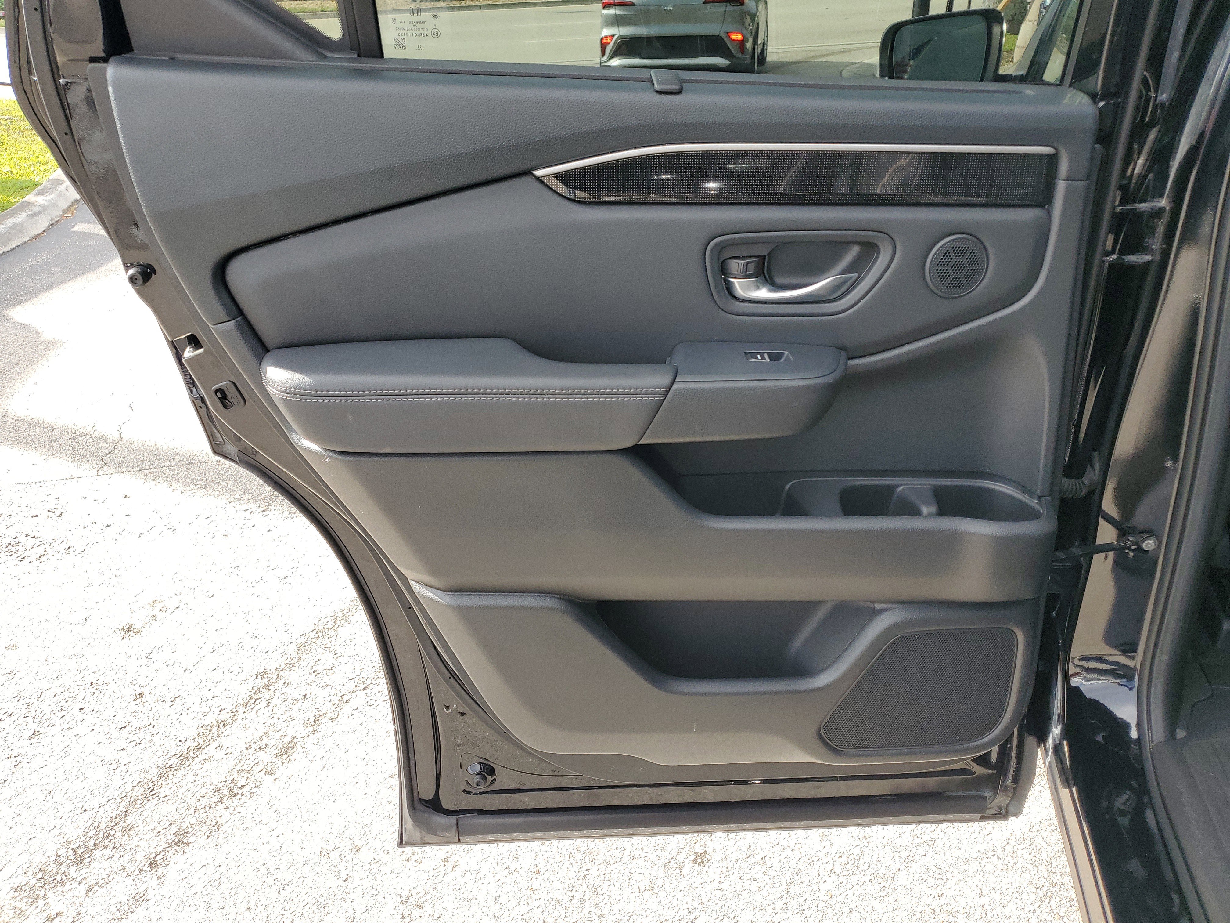 Used 2023 Honda Pilot Elite image 21