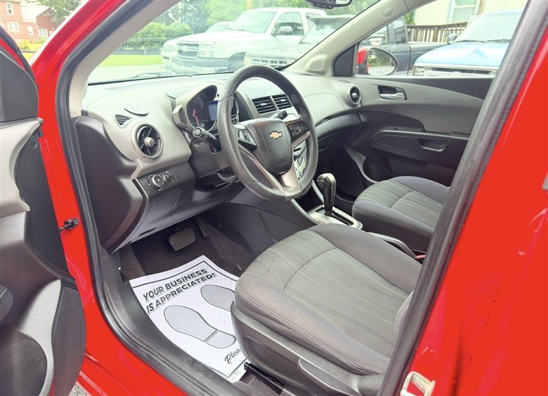 Used 2012 Chevrolet Sonic LT FWD image 7