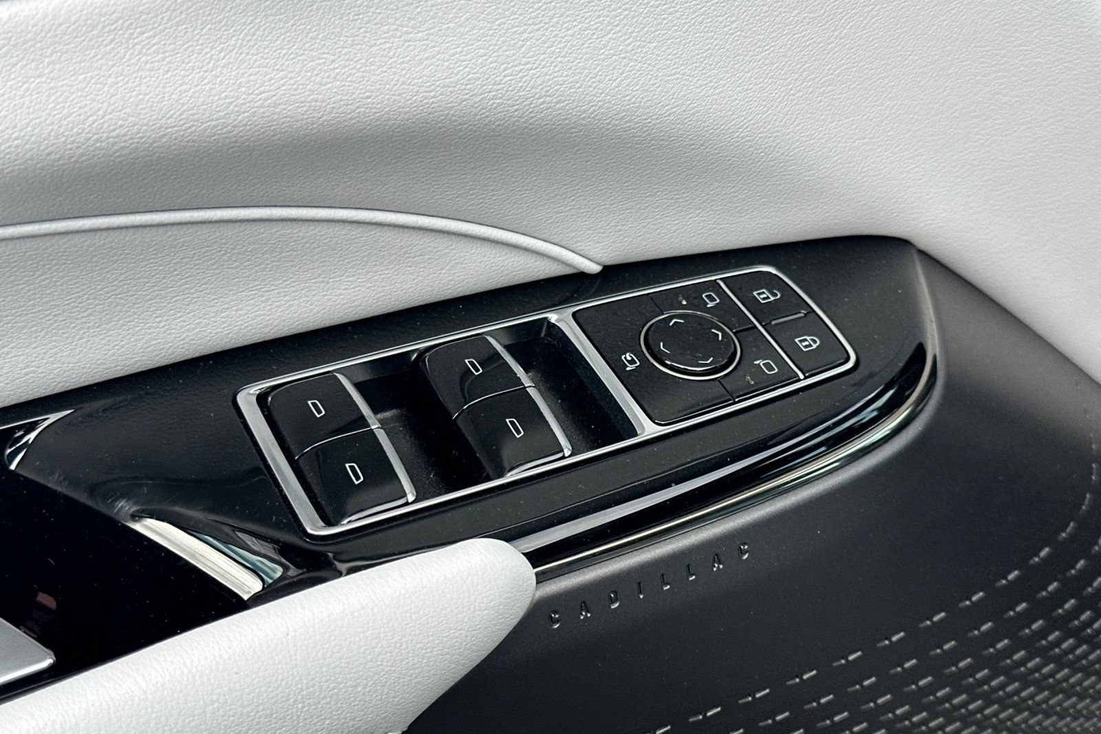 Certified 2024 Cadillac Lyriq Sport RWD image 12