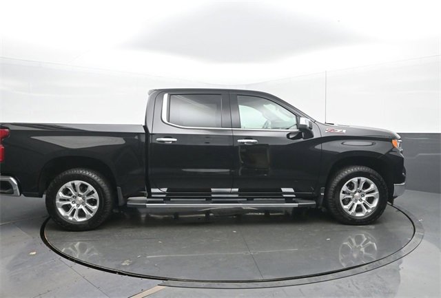 Used 2025 Chevrolet Silverado 1500 LTZ w/ LTZ Premium Package image 6