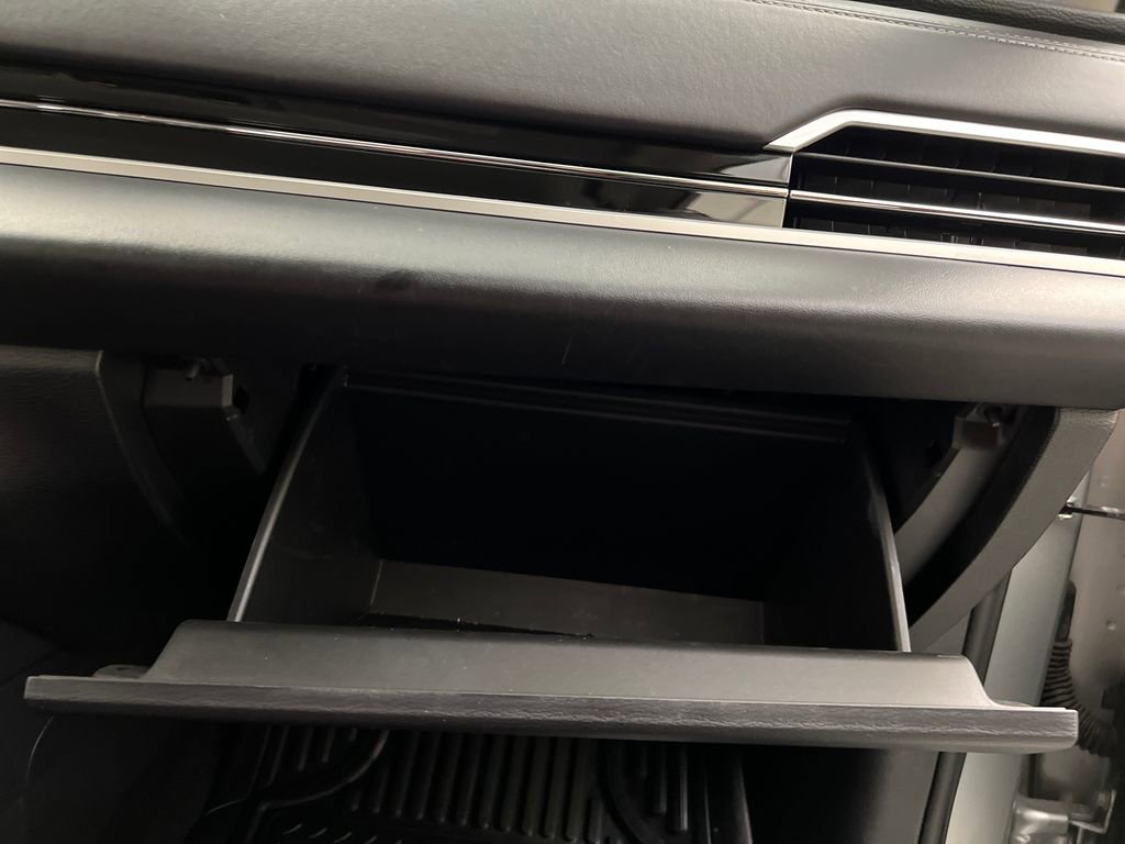 Used 2025 Mitsubishi Outlander SE image 28