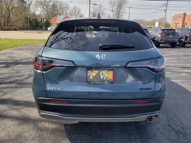 Used 2023 Honda HR-V Sport image 4