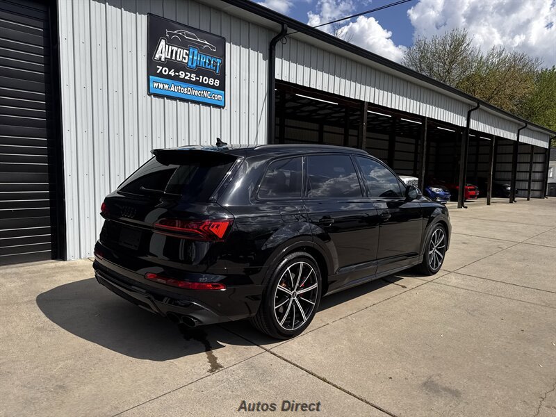 Used 2022 Audi SQ7 Prestige AWD/4WD image 18
