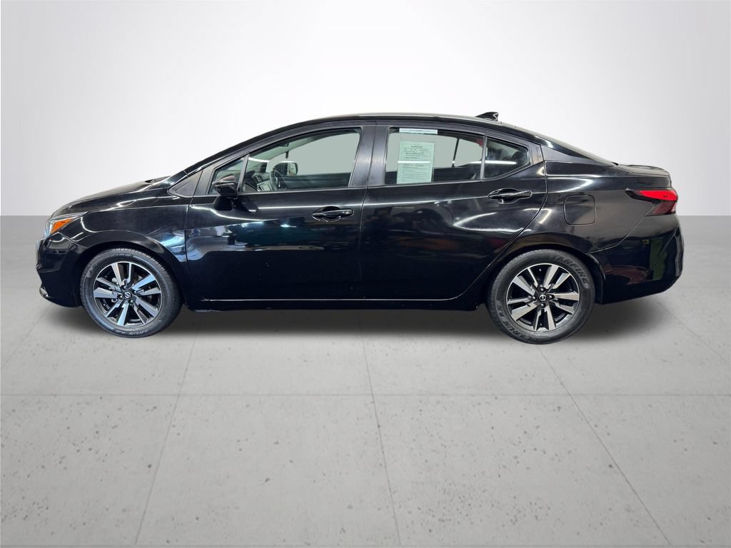 Used 2021 Nissan Versa SV FWD image 3