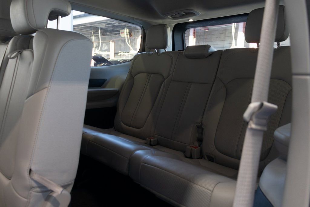 Used 2023 Jeep Wagoneer Series III w/ Rear Seat Video Group 1 AWD/4WD image 26