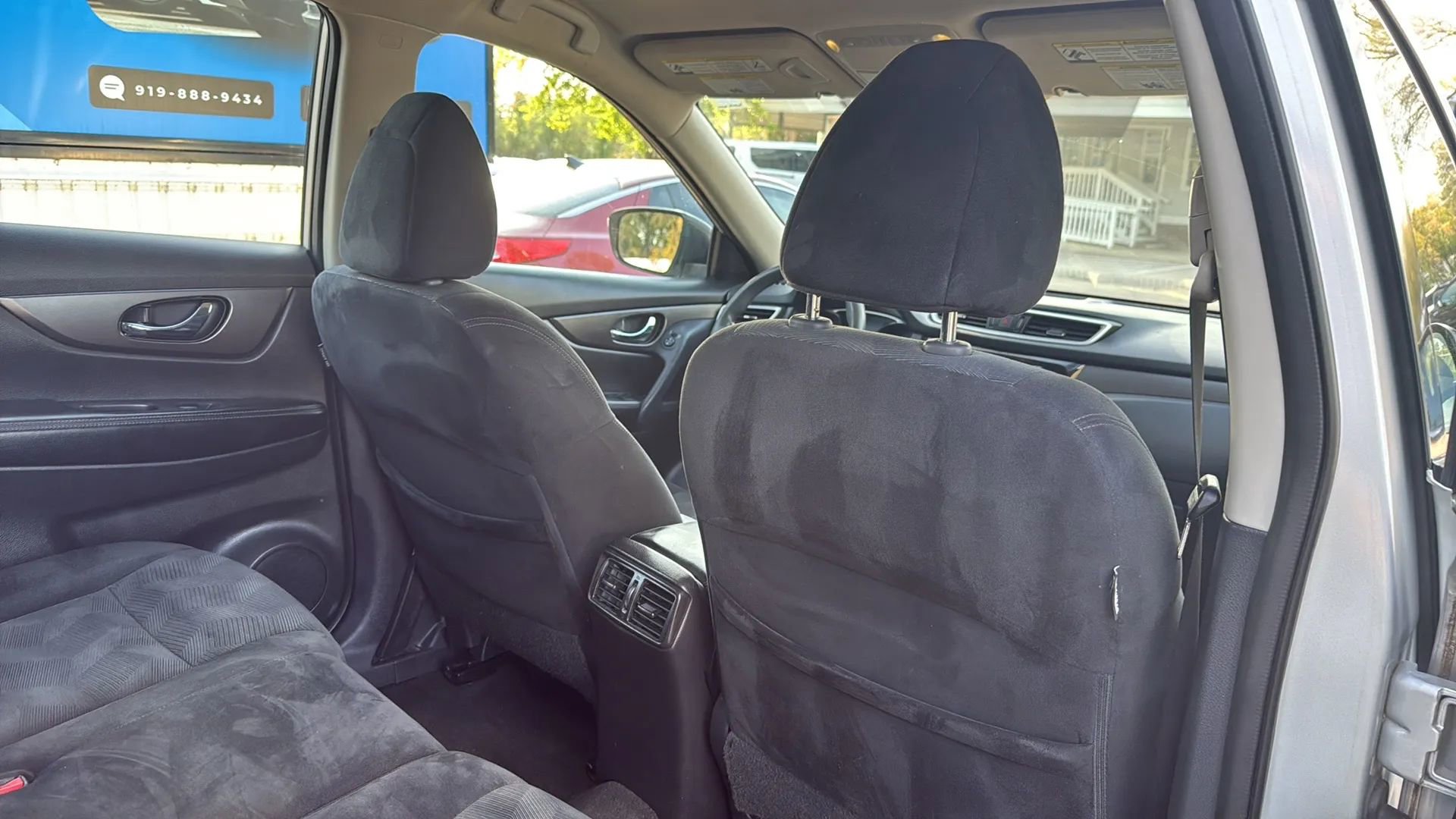 Used 2015 Nissan Rogue S image 19