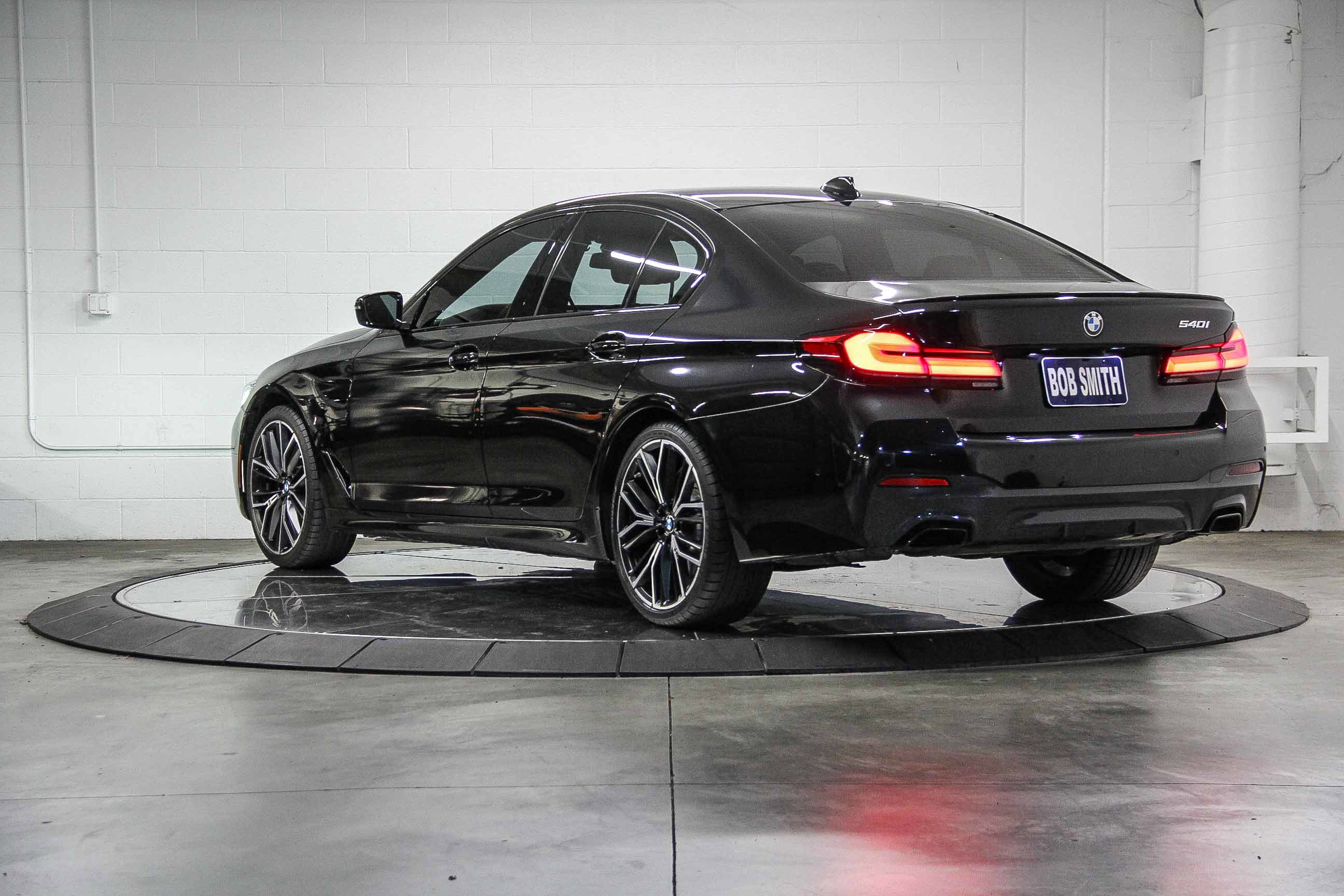 Certified 2023 BMW 540i w/ M Sport Package image 4