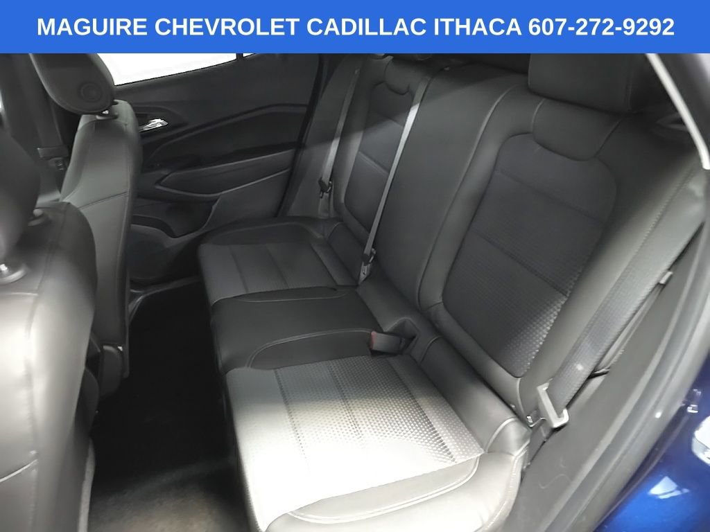 Used 2024 Chevrolet Trax LT w/ LT Convenience Package FWD image 31