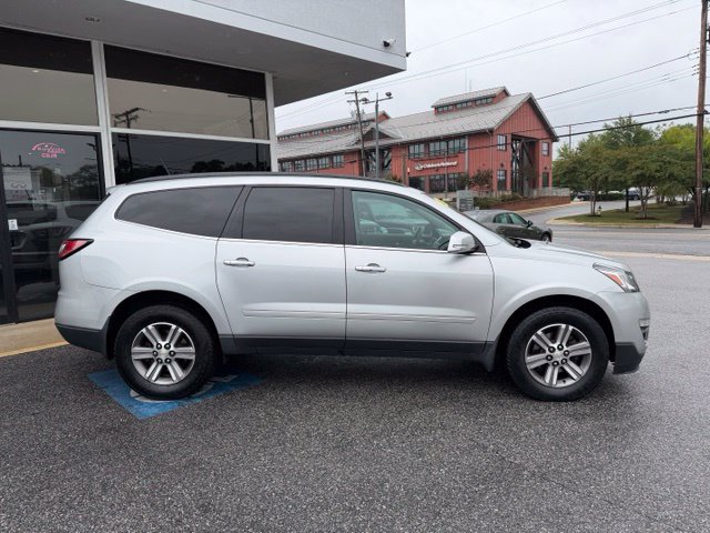 Used 2017 Chevrolet Traverse LT FWD image 22
