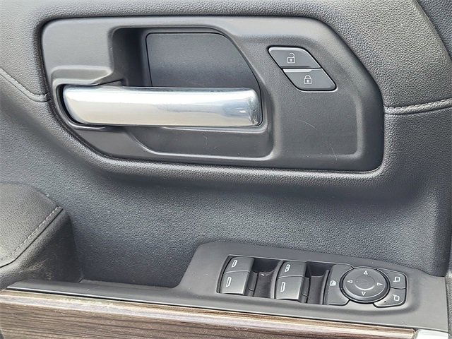 Used 2021 Chevrolet Silverado 1500 LT Trail Boss w/ Convenience Package II image 18