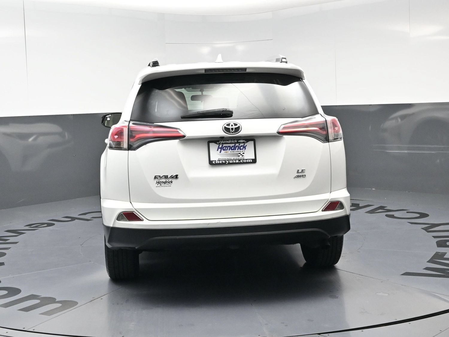 Used 2016 Toyota RAV4 LE AWD/4WD image 8