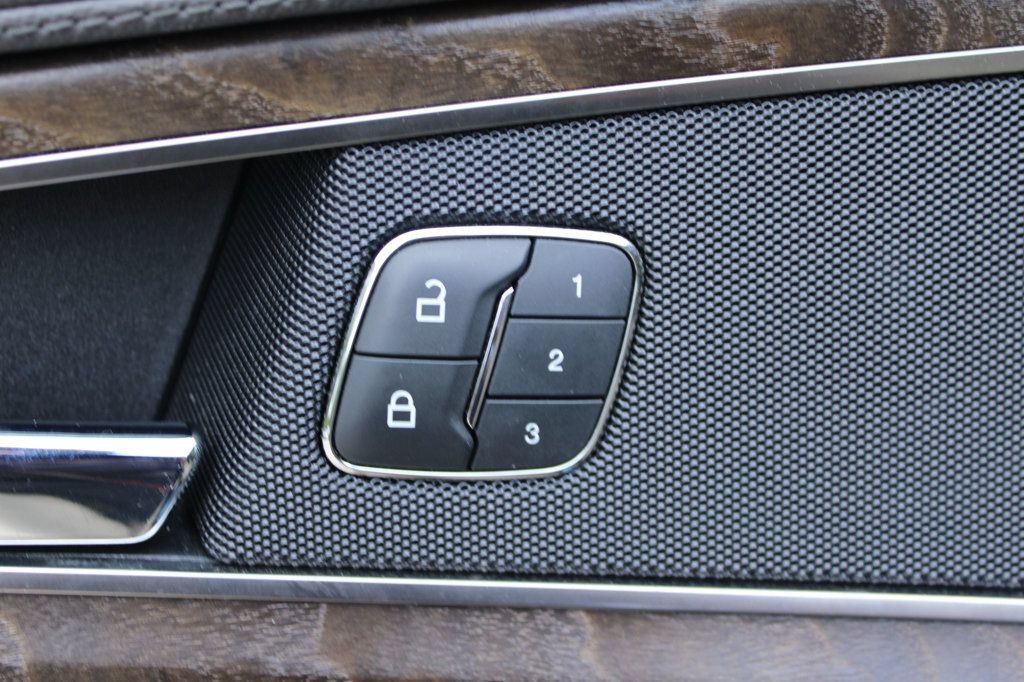 Used 2018 Lincoln MKX Select w/ Select Plus Package FWD image 23